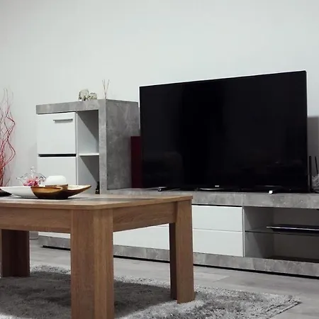 Bazen Appartamento *