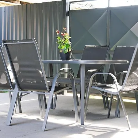 Bazen شقة Crvenka